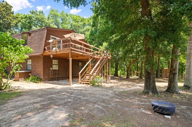 Building Photo - Move in ready August 1, 2025