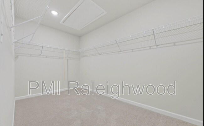 Building Photo - 540 Bridger Dr