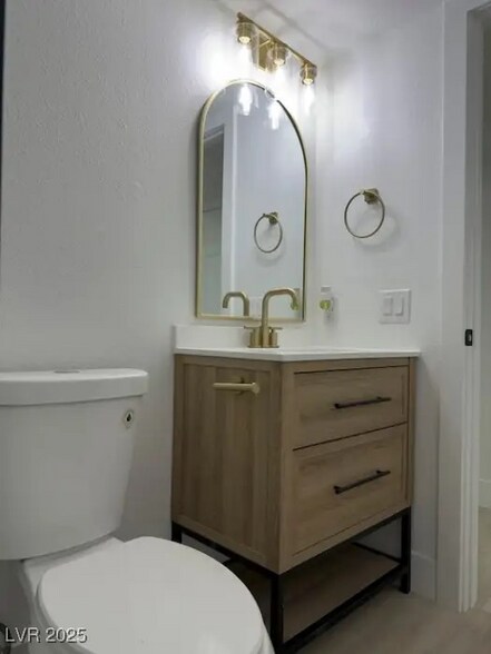 Building Photo - 4054 Venita Ct