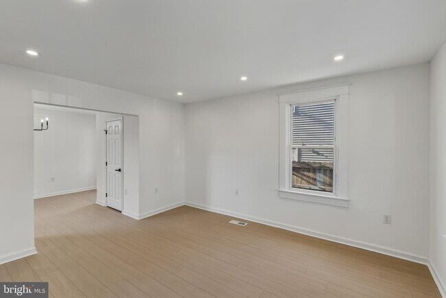 Building Photo - 507 Washburn Ave