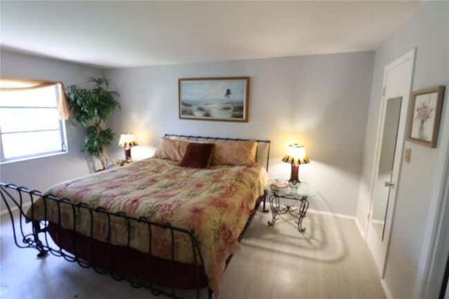 Building Photo - 2083 Canal Dr