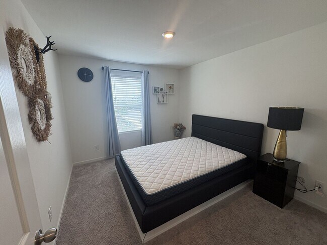 Building Photo - 8213 Ocho Wy