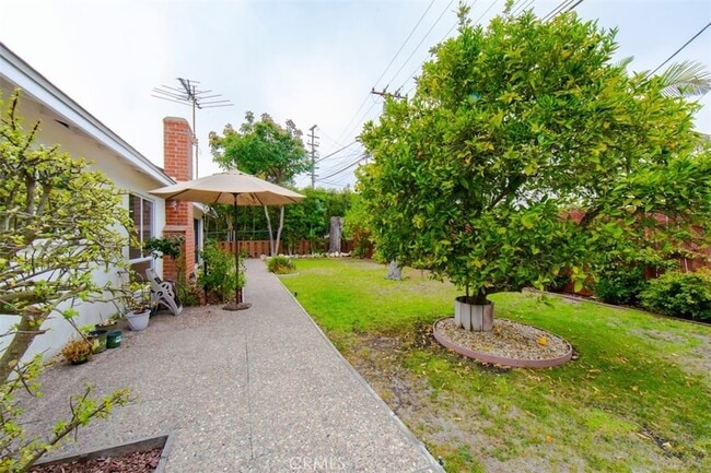 Building Photo - 27845 Hawthorne Blvd