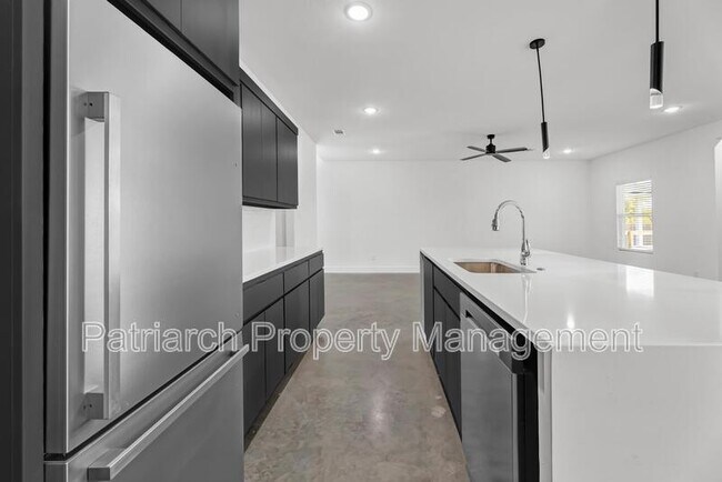 Building Photo - 3007 Alpha Wolf Ct