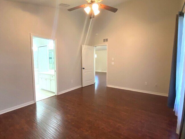 Building Photo - Beautiful 3 Bedroom Home in The Trails in Ormond Beach!