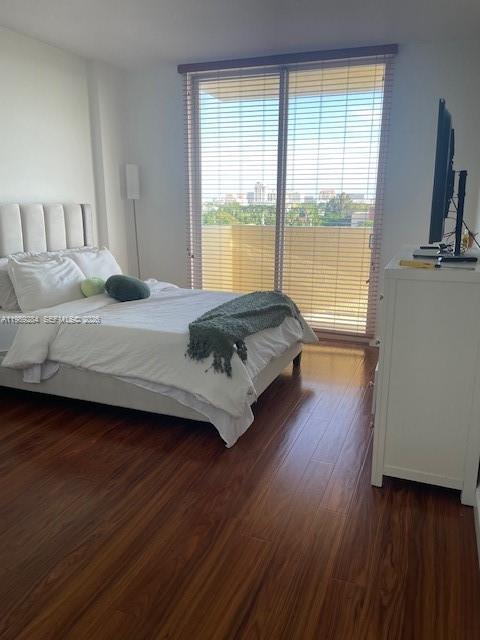 Building Photo - 215 SW 42nd Ave