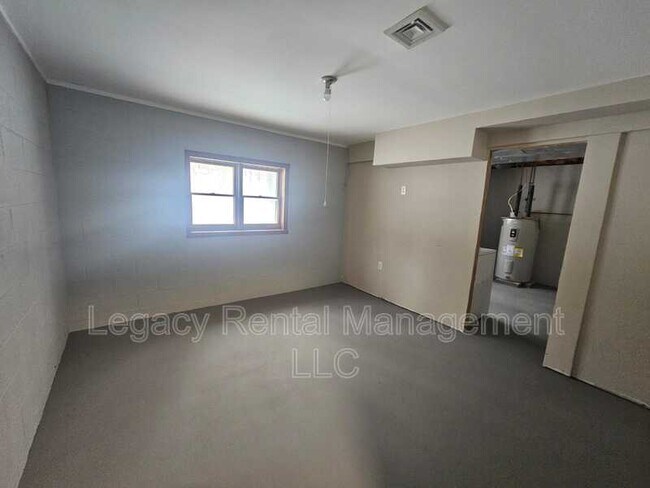 Building Photo - 116 Cheyney Dr