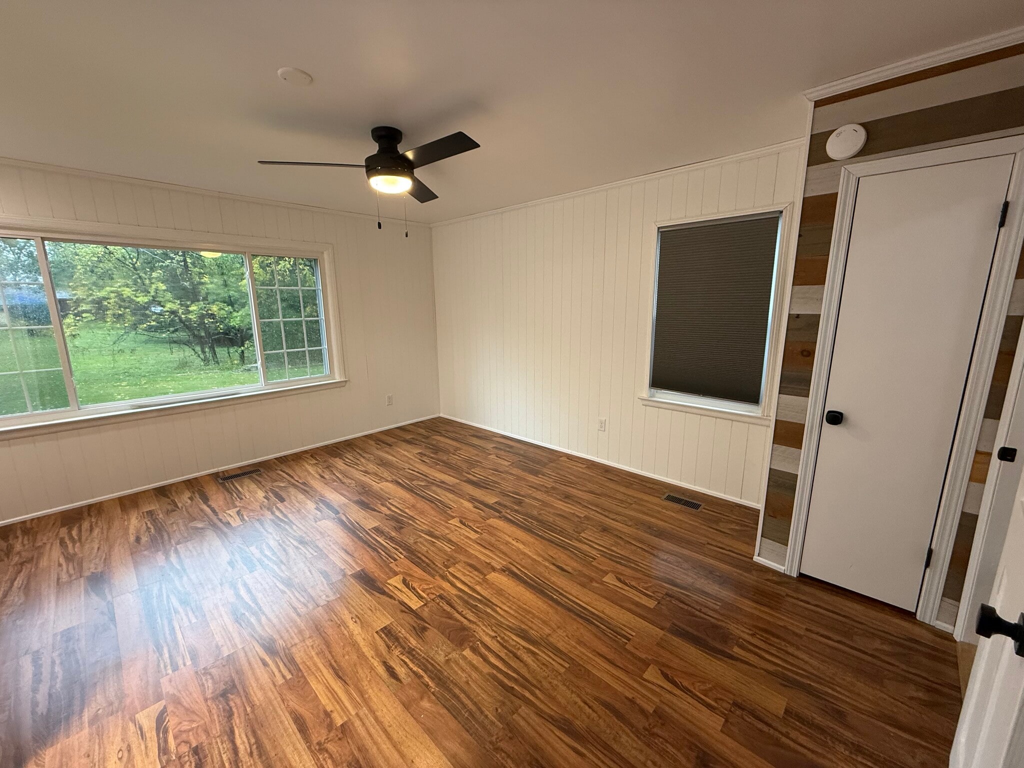 Large Bedroom #1 - 207 Evans Ave