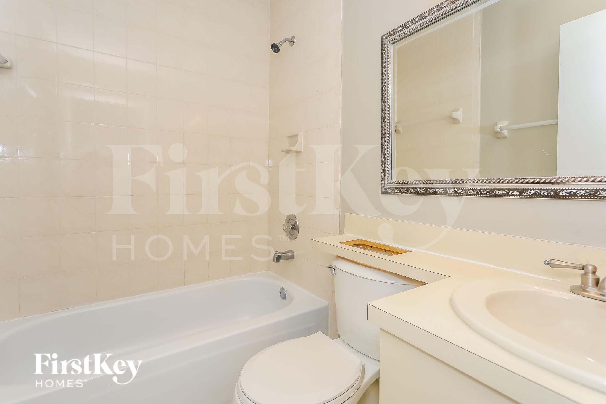 Building Photo - 1934 SW 123rd Ave