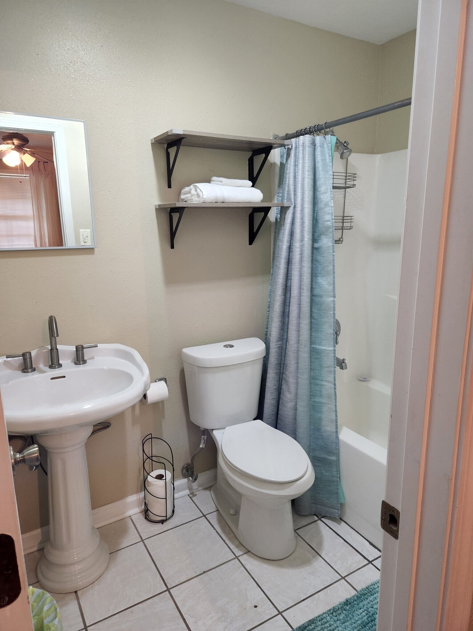 Primary - 402 Ulman Ave