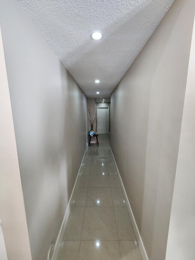 Building Photo - 3760 NW 19th St