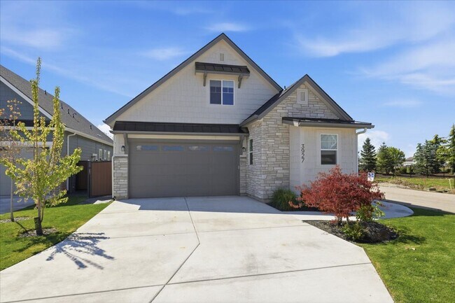 Building Photo - Heart of Eagle 3 Bed 2.5 Bath