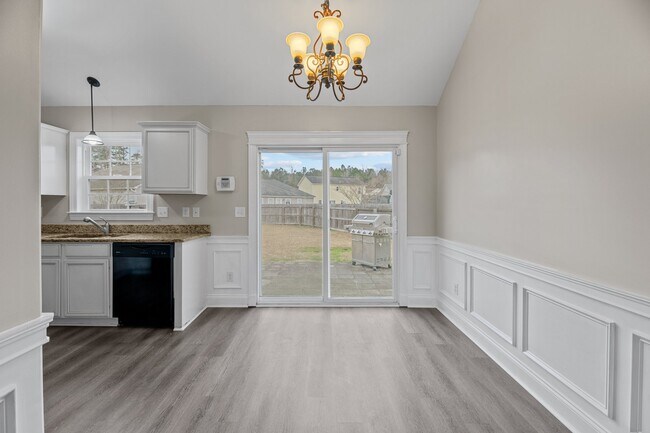 Building Photo - 108 Coree Way