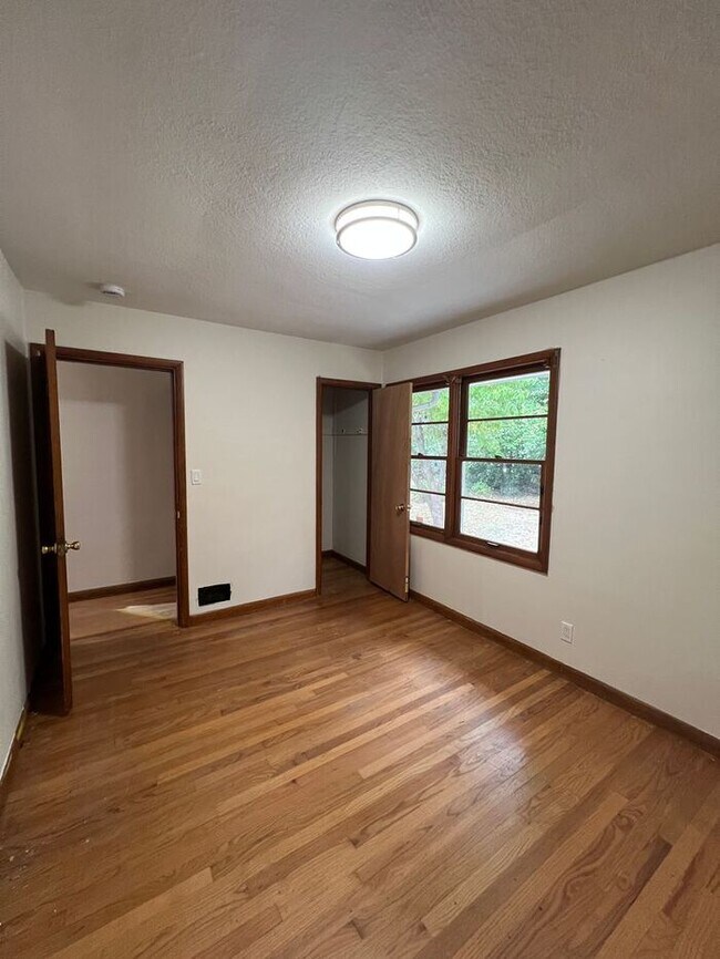 Building Photo - Reserve Now: Spacious, Newly Renovated 5-B...