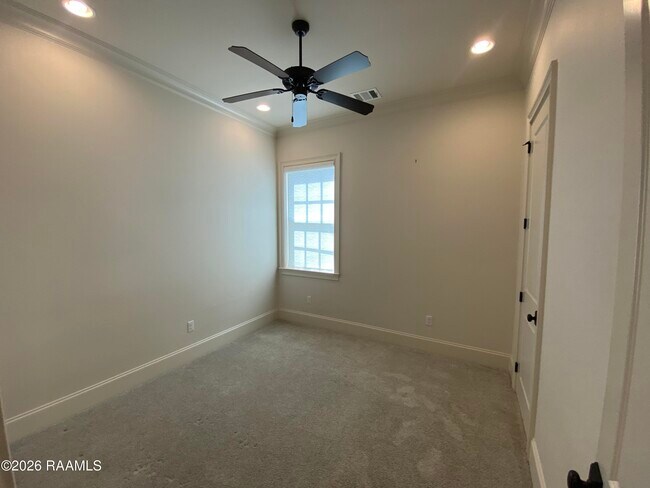 Building Photo - 2110 Belfleur St