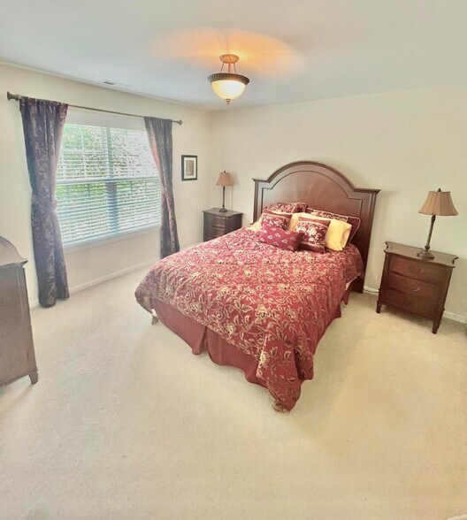 Building Photo - 1105 Goldenview Ct