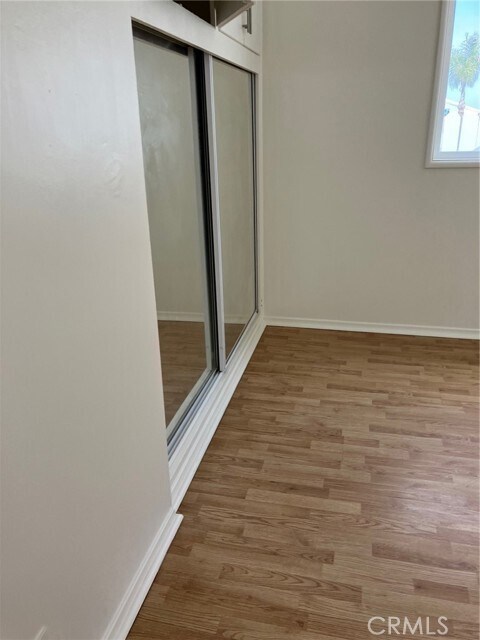 Building Photo - 524 Avenida Victoria