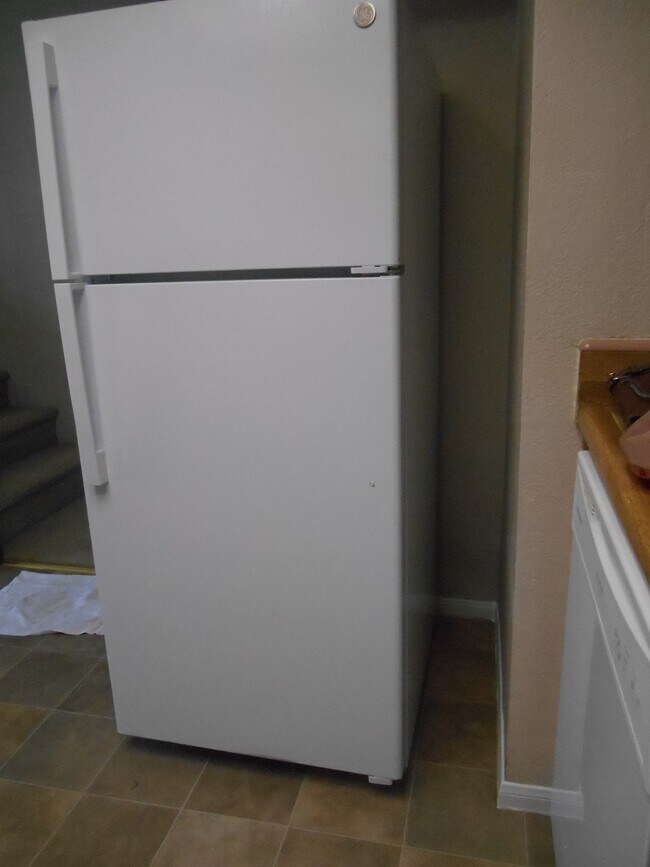 Building Photo - 898 Rhinegold Way