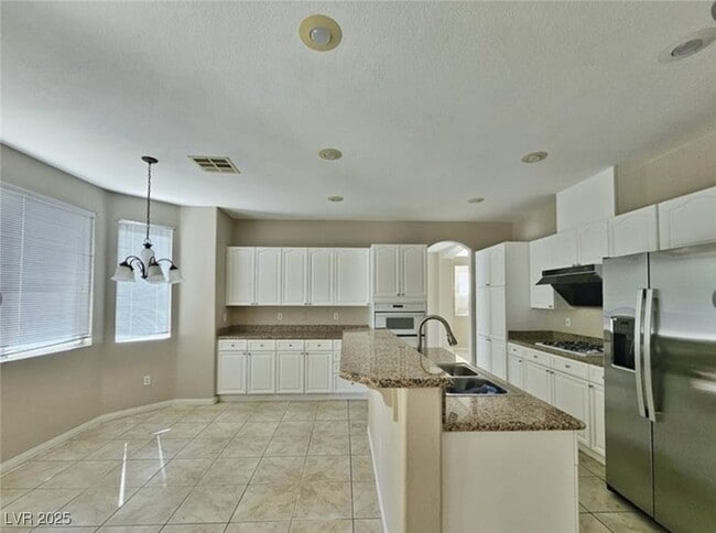 Building Photo - 8917 Waltzing Waters Ct
