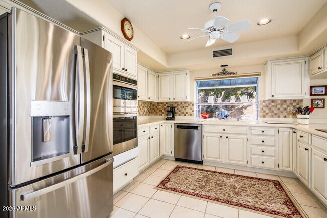 Building Photo - 10929 E Spring Creek Rd