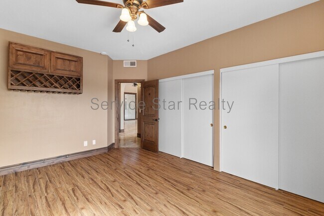 Building Photo - 6540 E Wildcat Dr