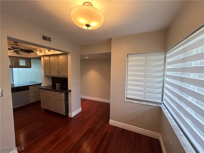 Building Photo - 15171 Cedarwood Ln