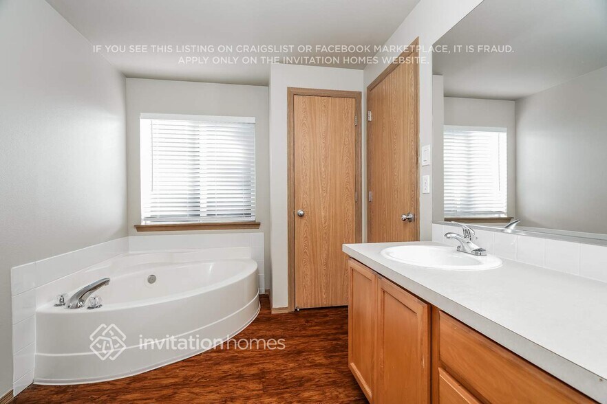 Building Photo - 8514 186th St Ct E