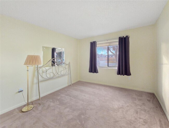 Building Photo - 504 Silver Course Cir