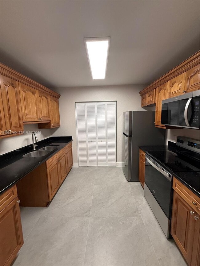 Building Photo - 7612 NW 38th Ct