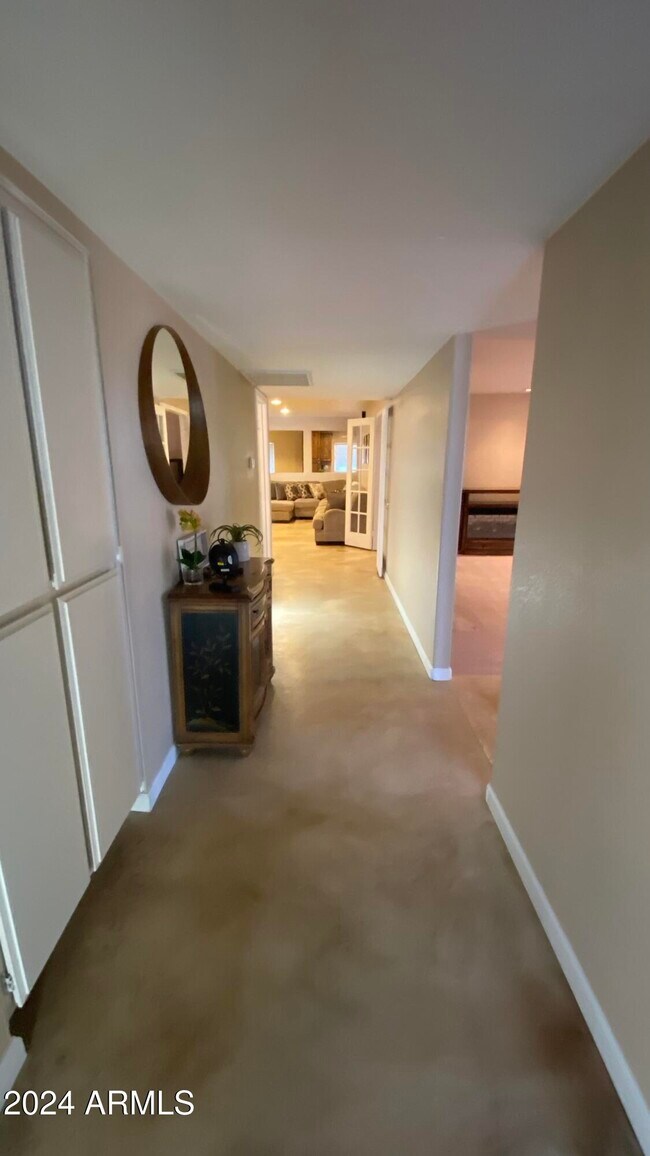 Building Photo - 6823 W Union Hills Dr