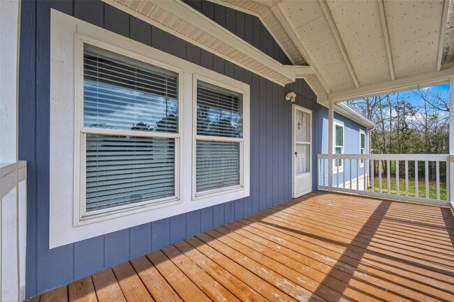 Building Photo - 15933 W Relza Dr
