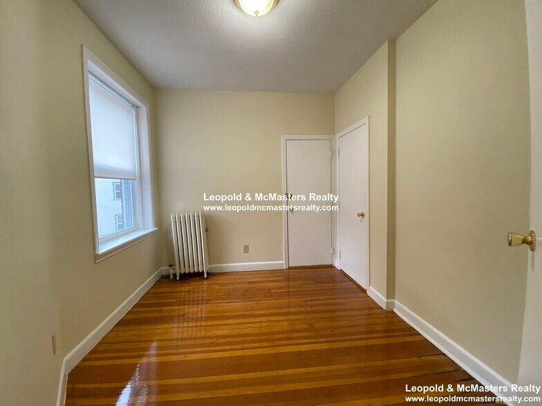 Building Photo - 1132 Commonwealth Ave