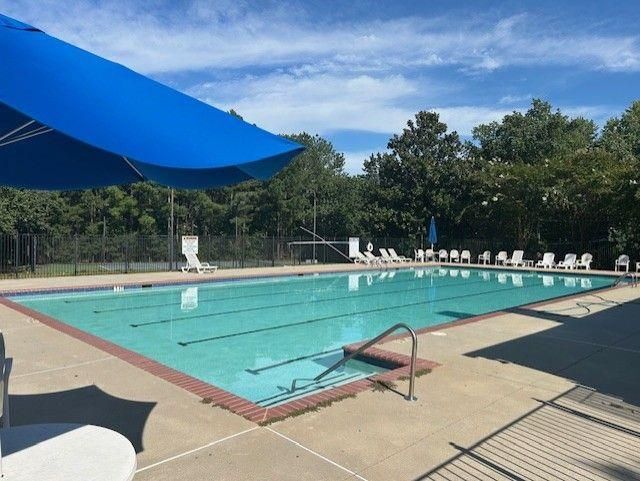 Building Photo - 2205 Baker Carter Dr