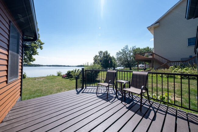 Building Photo - 24075 W Cedar Lake Dr