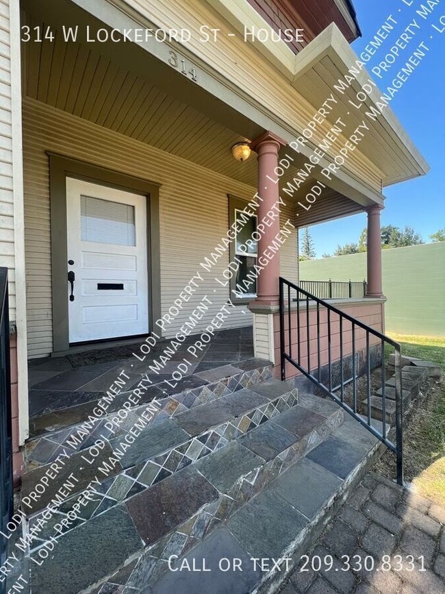 Building Photo - 314 W Lockeford St