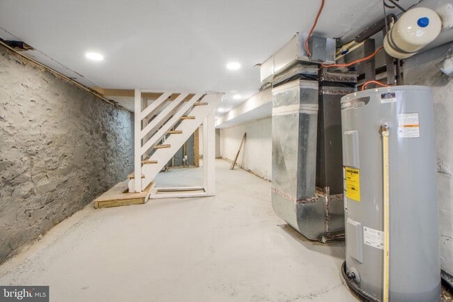 Building Photo - 2231 Orem Ave