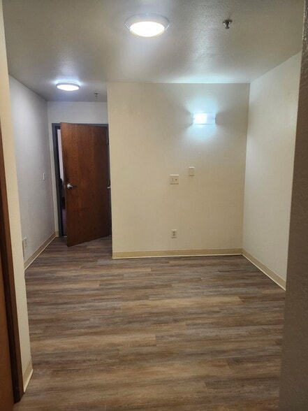 Building Photo - 5 Kirk Rd