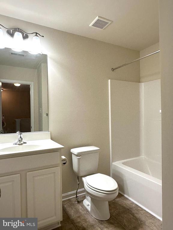 Building Photo - 10373 Lantern Ln