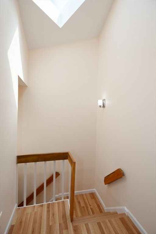 Building Photo - 10 E Bluff Rd