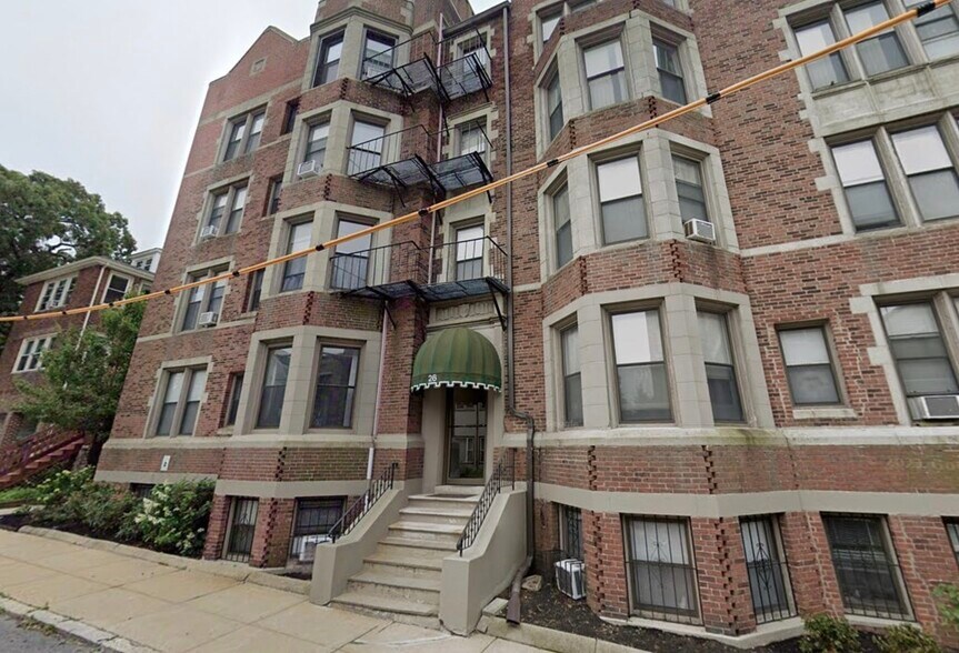 Building - 26 Commonwealth Ter