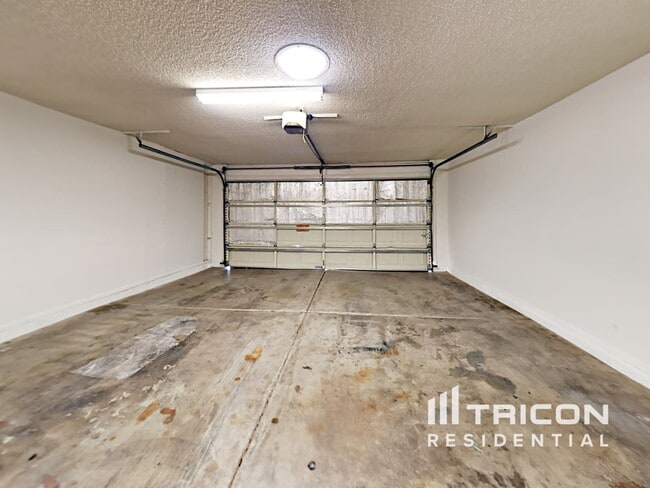 Building Photo - 8519 N 55th Ave