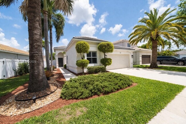 Building Photo - 717 Tanglewood Cir