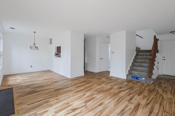 Building Photo - 11 Foxcroft Rd