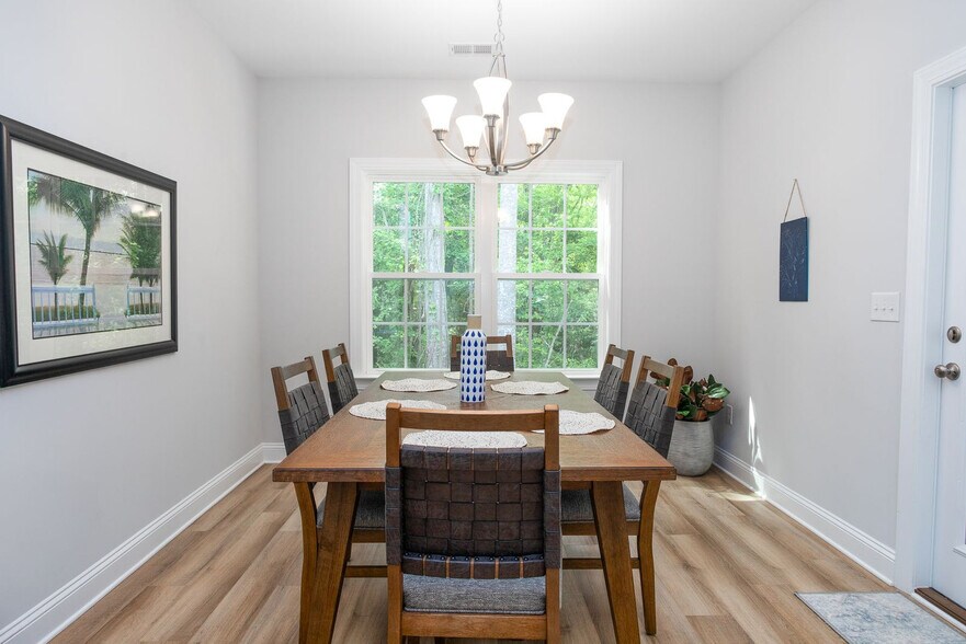 Building Photo - 279 Navigators Dr