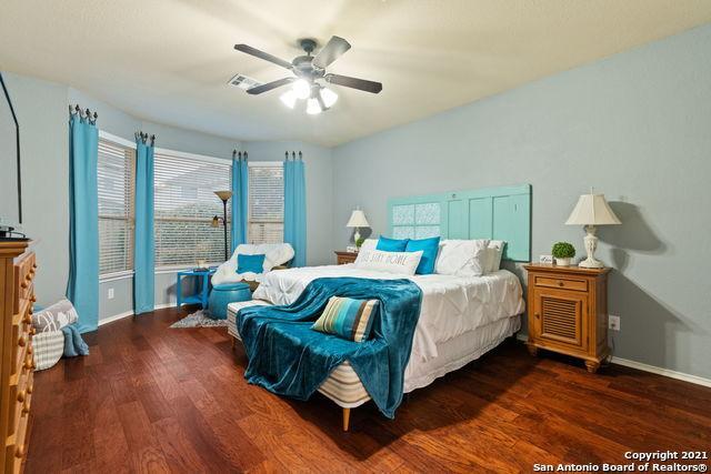 Building Photo - 8415 Spicewood Bend