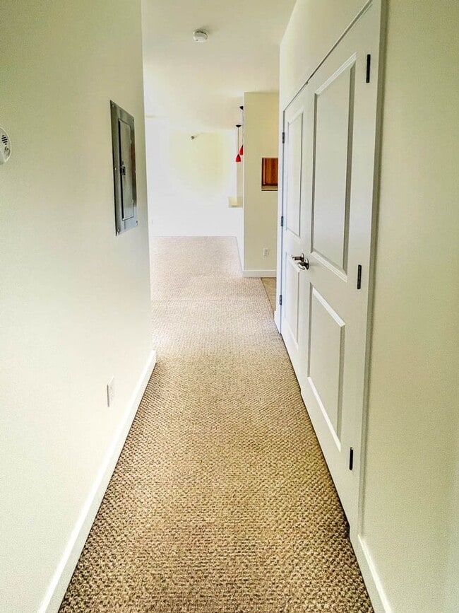 Building Photo - Eastwood Commons II Condo Association