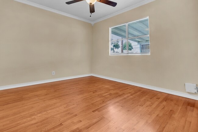 Building Photo - 7823 Appledale Ave
