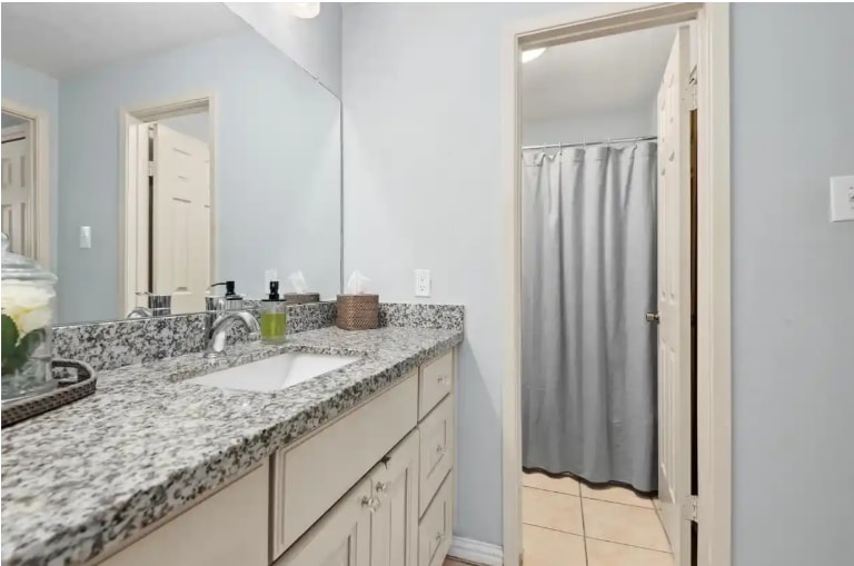 Building Photo - 1881 Bering Dr