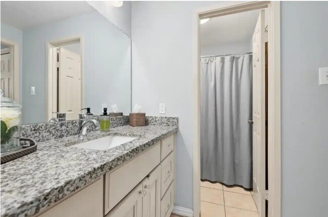 Building Photo - 1881 Bering Dr