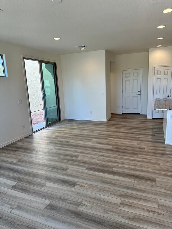 Building Photo - 4228 S 58th Ave